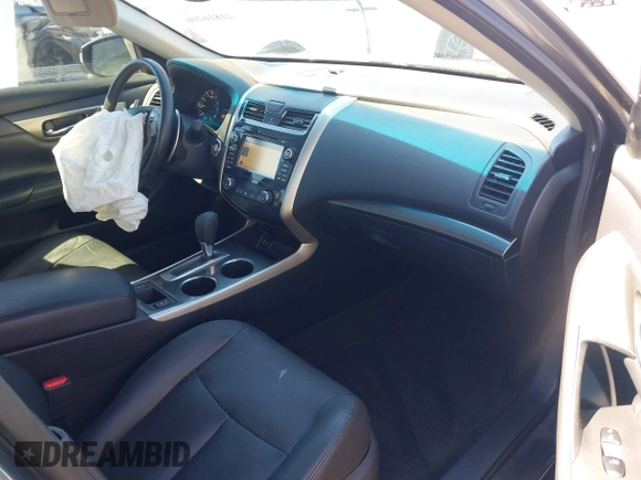 2015 Nissan Altima SL with VIN 1N4BL3AP8FC147080, listed as a IAAI auction lot 41816106 with 236,157 mi miles and . Bid and sale history available at carsss.com. Image 5.