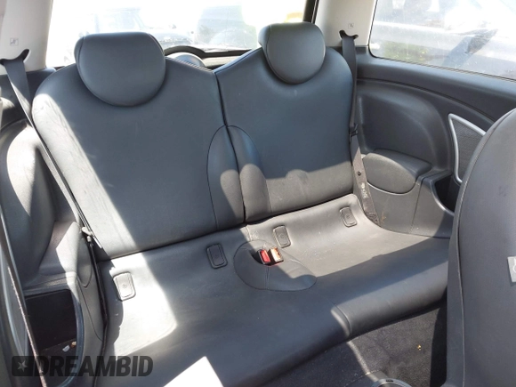 2006 MINI Hardtop S with VIN WMWRE33536TJ35740, listed as a IAAI auction lot 42720196 with 165,852 mi miles and . Bid and sale history available at DreamBid. Image 8.
