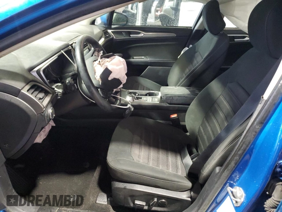 2020 Ford Fusion SE with VIN 3FA6P0HD7LR140540, listed as a Copart auction lot 44694805 with 70,596 mi miles and Salvage Title. Bid and sale history available at DreamBid. Image 7.