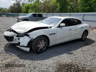 2015 Maserati Quattroporte S Q4 z VIN ZAM56RRA5F1145490, wystawiony jako Copart lot #50413435 z przebiegiem 75 486 mil mil oraz Szkody całkowita. Historia ofert i sprzedaży dostępna na DreamBid. Obrazek 1.