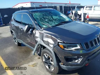 2018 Jeep Compass Trailhawk with VIN 3C4NJDDB3JT231923, listed as a IAAI auction lot 41929198 with 129,001 mi miles and . Bid and sale history available at carsss.com. Image 6.