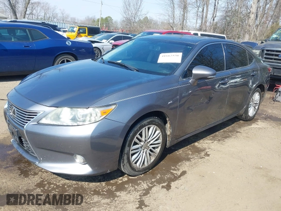 2013 Lexus ES 4dr Sdn with VIN JTHBK1GG9D2062663, listed as a IAAI auction lot 41662530 with 190,841 mi miles. Bid and sale history available at carsss.com. Image 17.