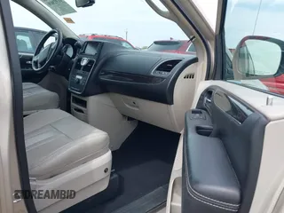 2012 Chrysler Town & Country Touring with VIN 2C4RC1BG8CR362649, listed as a IAAI auction lot 41929036 with 162,870 mi miles. Bid and sale history available at carsss.com. Image 5.