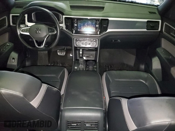 2021 Volkswagen Atlas SEL Premium R-Line with VIN 1V2FE2CA9MC232921, listed as a Copart auction lot 83993304 with 48,077 mi miles and Salvage title. Bid and sale history available at DreamBid. Image 8.