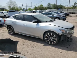 2016 Nissan Maxima SR z VIN 1N4AA6AP8GC403562, wystawiony jako Copart lot #55181945 z przebiegiem 148 608 mil mil oraz Szkoda całkowita • Salvage title. Historia ofert i sprzedaży dostępna na DreamBid. Obrazek 4.