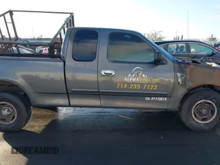 2001 Ford F-150 XL z VIN 1FTRX17W91NA11375, wystawiony jako IAAI lot #41399932 z przebiegiem Nie podano mil oraz . Historia ofert i sprzedaży dostępna na DreamBid. Obrazek 12.