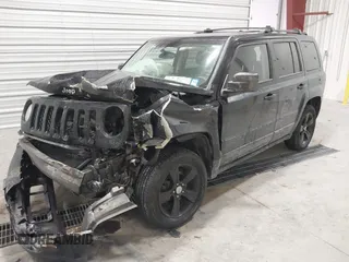2014 Jeep Patriot Latitude z VIN 1C4NJRFB7ED694024, wystawiony jako IAAI lot #41354423 z przebiegiem 177 854 mil mil oraz . Historia ofert i sprzedaży dostępna na DreamBid. Obrazek 17.
