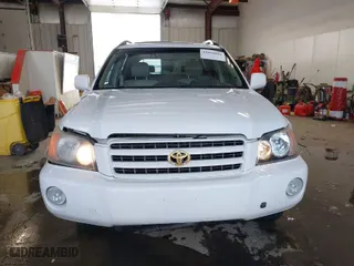 2001 Toyota Highlander with VIN JTEGF21AX10022116, listed as a IAAI auction lot 41604066 with 119,033 mi miles. Bid and sale history available at carsss.com. Image 12.