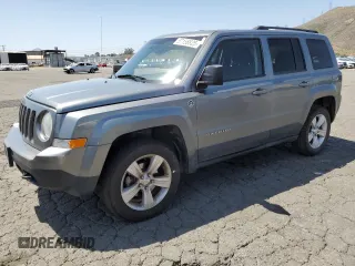 2013 Jeep Patriot Sport z VIN 1C4NJRBB3DD113705, wystawiony jako Copart lot #57158825 z przebiegiem 82 075 mil mil oraz Szkoda całkowita • Salvage title. Historia ofert i sprzedaży dostępna na DreamBid. Obrazek 1.