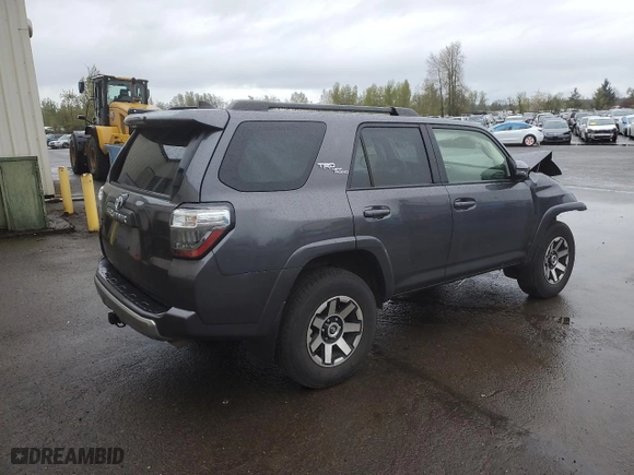 2022 Toyota 4Runner TRD Off Road Premium with VIN JTERU5JRXN6024912, listed as a Copart auction lot 45607305 with 40,644 mi miles and Salvage Title. Bid and sale history available at carsss.com. Image 3.