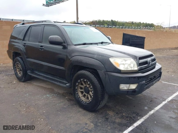 2005 Toyota 4Runner SR5 with VIN JTEBU14R250074986, listed as a IAAI auction lot 41549695 with 205,618 mi miles. Bid and sale history available at carsss.com. Image 1.