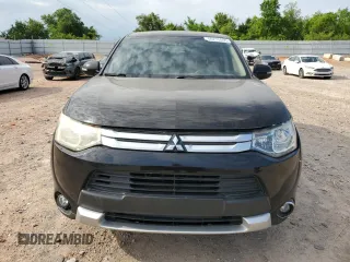 2015 Mitsubishi Outlander SE z VIN JA4AD3A36FZ010050, wystawiony jako Copart lot #56275555 z przebiegiem 171 045 mil mil oraz Szkoda całkowita • Salvage title. Historia ofert i sprzedaży dostępna na DreamBid. Obrazek 5.