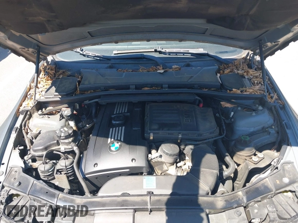 2007 BMW 3 Series 335i with VIN WBAWB73507P032904, listed as a IAAI auction lot 42034548 with 224,660 mi miles and . Bid and sale history available at DreamBid. Image 10.