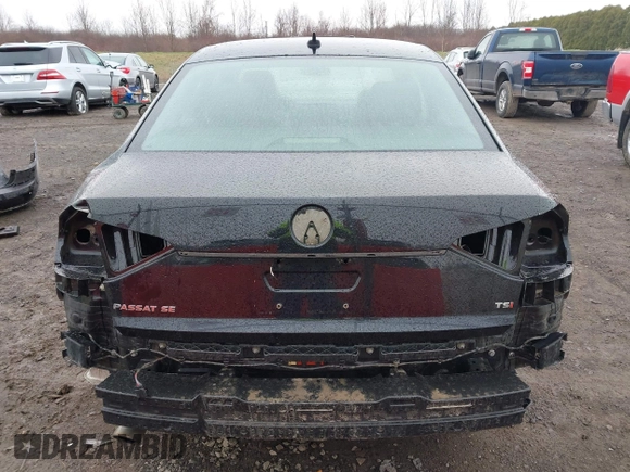 2017 Volkswagen Passat SE z VIN 1VWGT7A30HC031442, wystawiony jako IAAI lot #42008142 z przebiegiem 171 069 mil mil oraz . Historia ofert i sprzedaży dostępna na DreamBid. Obrazek 17.