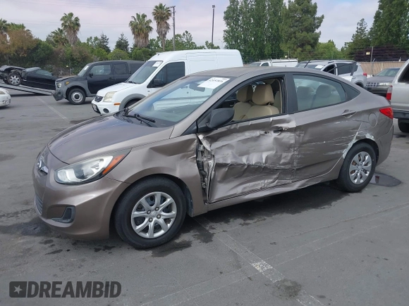 2014 Hyundai Accent GLS z VIN KMHCT4AE4EU758926, wystawiony jako IAAI lot #42451816 z przebiegiem 80 387 mil mil oraz . Historia ofert i sprzedaży dostępna na DreamBid. Obrazek 2.