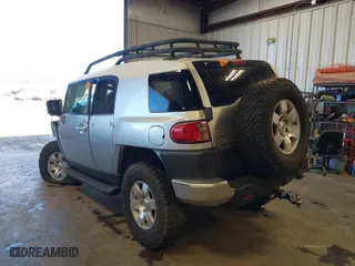 2007 Toyota FJ Cruiser with VIN JTEBU11F970056921, listed as a IAAI auction lot 40994495 with 1 mi miles. Bid and sale history available at carsss.com. Image 3.