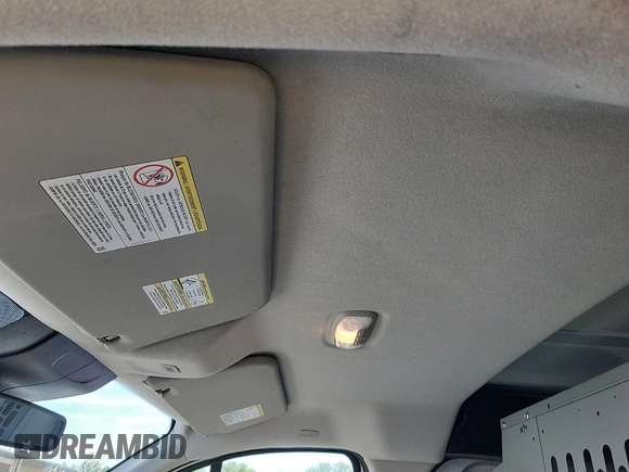 2019 Ford Transit z VIN 1FTYE1YM4KKB70936, wystawiony jako IAAI lot #42525385 z przebiegiem 233 237 mil mil oraz . Historia ofert i sprzedaży dostępna na DreamBid. Obrazek 3.