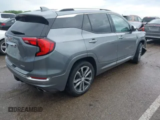 2020 GMC Terrain Denali z VIN 3GKALXEX9LL137492, wystawiony jako IAAI lot #42126393 z przebiegiem 47 075 mil mil oraz . Historia ofert i sprzedaży dostępna na DreamBid. Obrazek 4.
