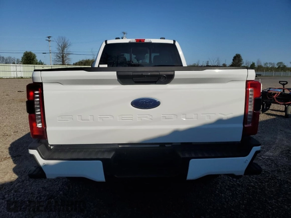 2024 Ford F-250 XL with VIN 1FT8W2BA7REE43944, listed as a Copart auction lot 56780625 with 2,754 mi miles and Clean title. Bid and sale history available at DreamBid. Image 6.