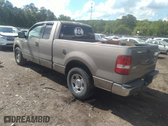 2004 Ford F-150 STX with VIN 1FTRX12W24FA21705, listed as a IAAI auction lot 39321035 with Not Provided miles and . Bid and sale history available at DreamBid. Image 3.