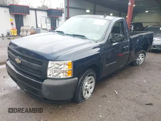2008 Chevrolet Silverado 1500 Work Truck with VIN 1GCEC14C08Z106821, listed as a IAAI auction lot 41803709 with 68,334 mi miles. Bid and sale history available at carsss.com. Image 18.