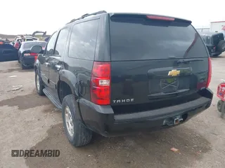 2012 Chevrolet Tahoe LS z VIN 1GNSCAE06CR177058, wystawiony jako IAAI lot #41168492 z przebiegiem 155 819 mil mil oraz . Historia ofert i sprzedaży dostępna na DreamBid. Obrazek 3.
