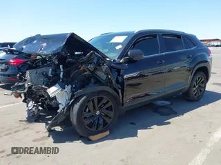 2022 Volkswagen Atlas SE z VIN 1V2KE2CA8NC220310, wystawiony jako IAAI lot #42218718 z przebiegiem 28 603 mil mil oraz . Historia ofert i sprzedaży dostępna na DreamBid. Obrazek 2.