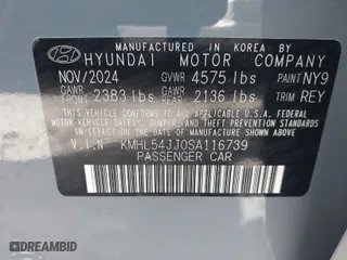 2025 Hyundai Sonata Hybrid Limited with VIN KMHL54JJ0SA116739, listed as a IAAI auction lot 41578954 with 111 mi miles. Bid and sale history available at carsss.com. Image 9.