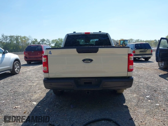 2021 Ford F-150 XL z VIN 1FTEW1C5XMKE11370, wystawiony jako IAAI lot #40300673 z przebiegiem 37 300 mil mil oraz . Historia ofert i sprzedaży dostępna na DreamBid. Obrazek 17.