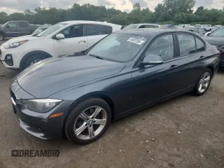 2013 BMW 3 Series 328i xDrive с VIN WBA3B5G56DNS02188, выставлен на аукционе Copart как лот 64987305 с пробегом 109 248 миль миль и Чистый • Clean title. История ставок и продаж доступна на DreamBid. Изображение 1.