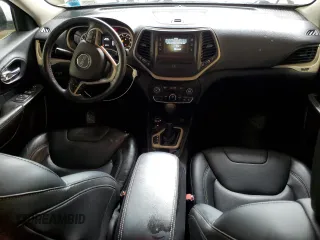 2015 Jeep Cherokee Latitude z VIN 1C4PJMCS7FW624366, wystawiony jako Copart lot #58634805 z przebiegiem 80 598 mil mil oraz Szkoda całkowita • Salvage title. Historia ofert i sprzedaży dostępna na DreamBid. Obrazek 8.