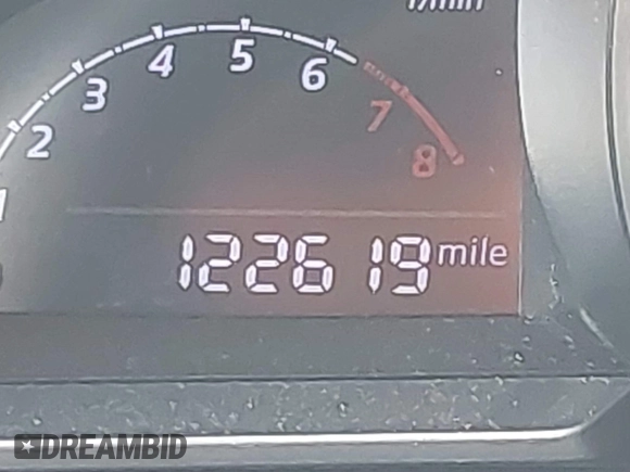 2014 Mazda 3 i Touring z VIN JM1BM1V78E1146298, wystawiony jako IAAI lot #41814133 z przebiegiem 122 620 mil mil oraz . Historia ofert i sprzedaży dostępna na DreamBid. Obrazek 15.
