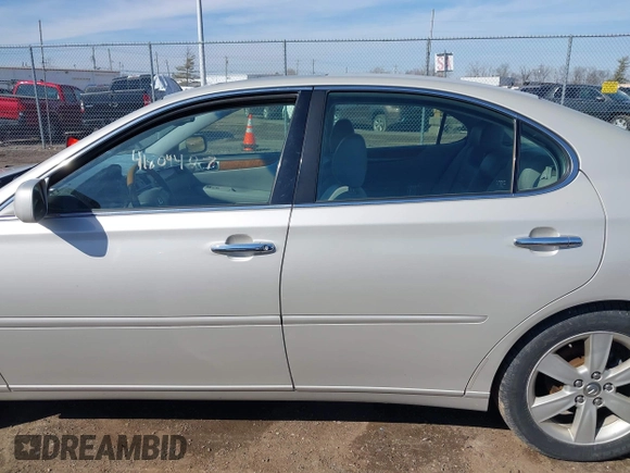 2005 Lexus ES 350 with VIN JTHBA30G655098125, listed as a IAAI auction lot 41804407 with 135,696 mi miles and . Bid and sale history available at DreamBid. Image 14.