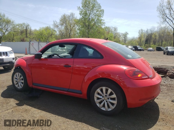 2015 Volkswagen Beetle Fleet Edition z VIN 3VWF17AT6FM629001, wystawiony jako Copart lot #54477445 z przebiegiem 87 374 mil mil oraz Szkoda całkowita • Salvage title. Historia ofert i sprzedaży dostępna na DreamBid. Obrazek 2.