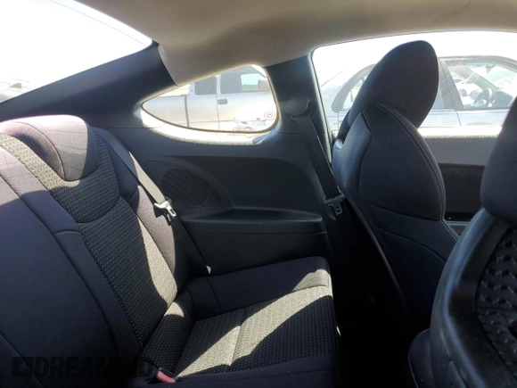 2010 Hyundai Genesis Coupe z VIN KMHHT6KD1AU028439, wystawiony jako Copart lot #50061765 z przebiegiem 157 006 mil mil oraz Szkoda całkowita • Salvage title. Historia ofert i sprzedaży dostępna na DreamBid. Obrazek 10.