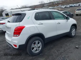 2018 Chevrolet Trax LT with VIN KL7CJPSB0JB650502, listed as a IAAI auction lot 41894077 with 74,516 mi miles. Bid and sale history available at carsss.com. Image 4.