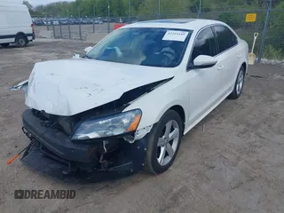 2012 Volkswagen Passat SE z VIN 1VWBH7A33CC066044, wystawiony jako IAAI lot #42211149 z przebiegiem 154 395 mil mil oraz . Historia ofert i sprzedaży dostępna na DreamBid. Obrazek 17.