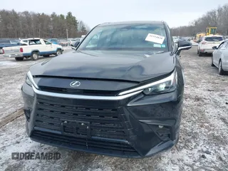 2024 Lexus TX 350 z VIN 5TDAAAB66RS011412, wystawiony jako IAAI lot #41354820 z przebiegiem 1 682 mil mil oraz . Historia ofert i sprzedaży dostępna na DreamBid. Obrazek 12.