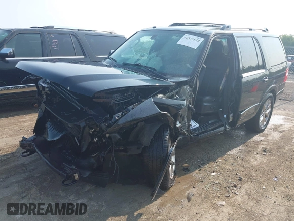 2015 Ford Expedition Limited z VIN 1FMJU2AT4FEF02613, wystawiony jako IAAI lot #42378520 z przebiegiem 179 872 mil mil oraz . Historia ofert i sprzedaży dostępna na DreamBid. Obrazek 18.