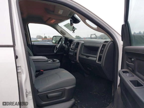 2018 Ram 2500 Tradesman with VIN 3C6UR5HJ7JG240216, listed as a IAAI auction lot 41371971 with 143,069 mi miles. Bid and sale history available at carsss.com. Image 5.