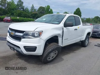 2019 Chevrolet Colorado 4WD Work Truck z VIN 1GCHTBEA5K1221307, wystawiony jako IAAI lot #42273653 z przebiegiem 94 746 mil mil oraz . Historia ofert i sprzedaży dostępna na DreamBid. Obrazek 2.