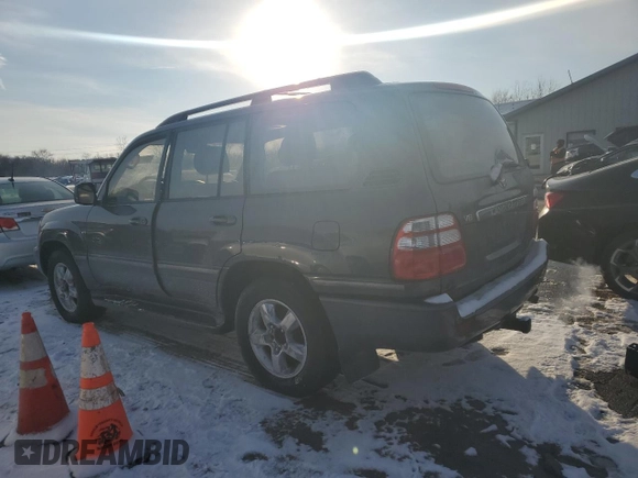 2003 Toyota Land Cruiser with VIN JTEHT05J832034252, listed as a Copart auction lot 84749584 with 358,346 mi miles and Clean Title. Bid and sale history available at carsss.com. Image 2.