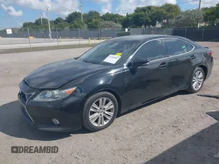2014 Lexus ES 330 with VIN JTHBK1GG2E2147720, listed as a IAAI auction lot 41543952 with 110,580 mi miles and . Bid and sale history available at carsss.com. Image 17.