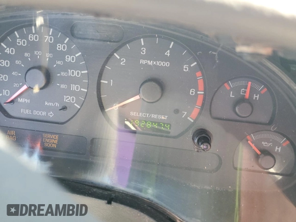2003 Ford Mustang Standard с VIN 1FAFP40413F346100, выставлен на аукционе Copart как лот 58290435 с пробегом 192 847 миль миль и Списание • Salvage title. История ставок и продаж доступна на DreamBid. Изображение 9.