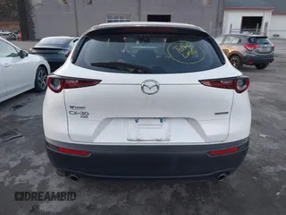 2023 Mazda CX-30 S с VIN 3MVDMBAM1PM581663, выставлен на аукционе IAAI как лот 41040122 с пробегом 13 916 миль миль и . История ставок и продаж доступна на DreamBid. Изображение 16.