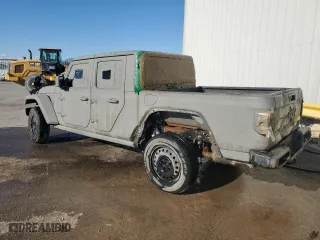 2021 Jeep Gladiator Mojave with VIN 1C6JJTEG7ML529904, listed as a Copart auction lot 46528775 with 55,035 mi miles and Salvage Title. Bid and sale history available at carsss.com. Image 2.