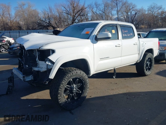 2017 Toyota Tacoma SR5 с VIN 3TMCZ5AN8HM062622, выставлен на аукционе IAAI как лот 41414330 с пробегом 39 399 миль миль и . История ставок и продаж доступна на DreamBid. Изображение 18.