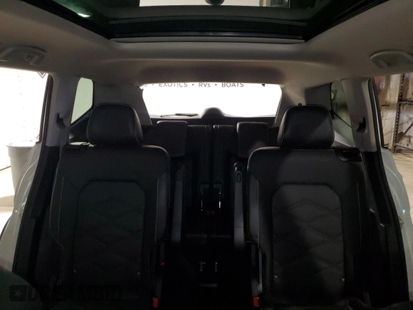 2024 Volkswagen Atlas SE with VIN 1V2KR2CA6RC563921, listed as a Copart auction lot 61643005 with 38,257 mi miles and Non repairable. Bid and sale history available at DreamBid. Image 10.