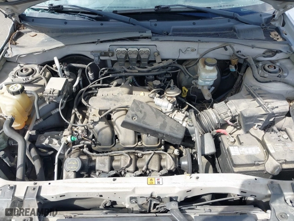 2005 Ford Escape Limited with VIN 1FMYU04165KB19009, listed as a IAAI auction lot 39055762 with 180,484 mi miles. Bid and sale history available at carsss.com. Image 10.