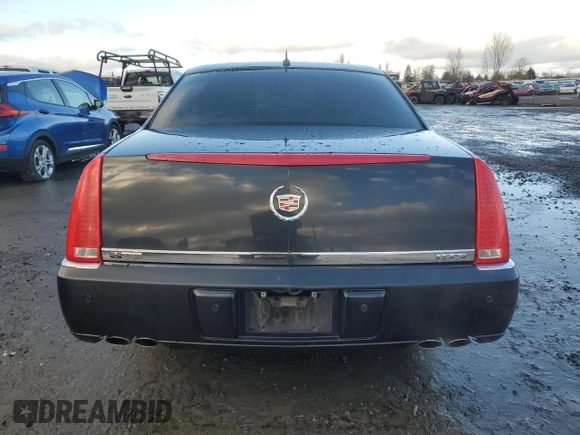 2008 Cadillac DTS 1SD z VIN 1G6KD57Y78U192983, wystawiony jako Copart lot #87672955 z przebiegiem 112 376 mil mil oraz Szkoda całkowita • Salvage title. Historia ofert i sprzedaży dostępna na DreamBid. Obrazek 6.